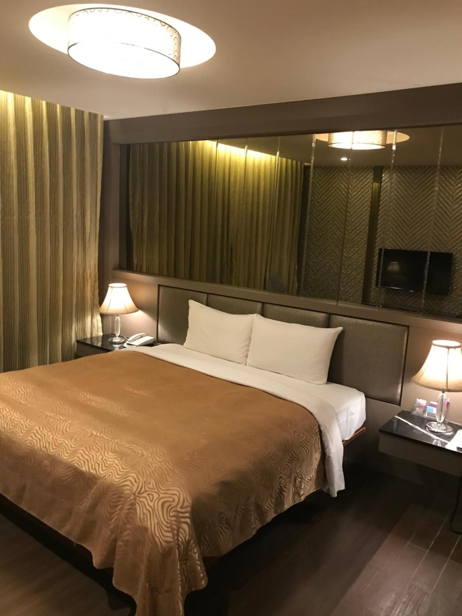 Venice Motel Каосюн Екстериор снимка